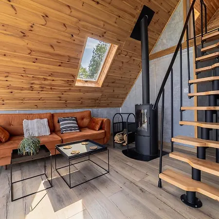 Villa Na Wodzie Fm - Czarna Perla *