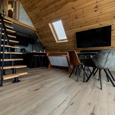 Villa Na Wodzie Fm - Czarna Perla Mrągowo