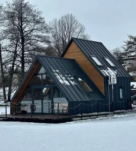 Willa Na Wodzie -czarna Perła